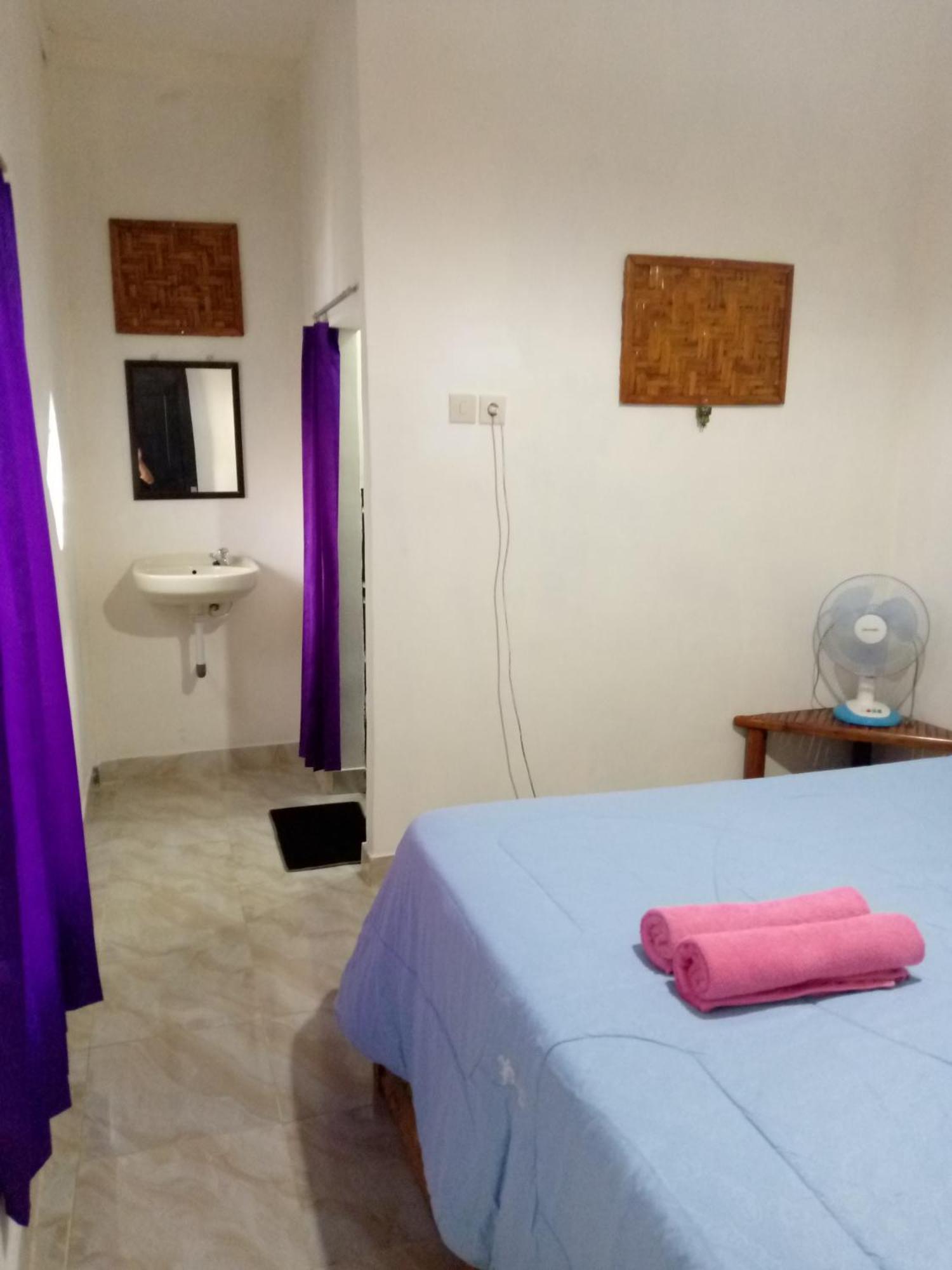 טטבאטו Syaqila Homestay Lombok מראה חיצוני תמונה